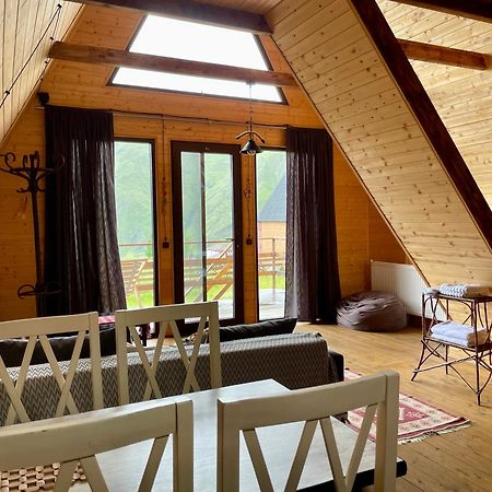 Aura Cottages Kazbegi Eksteriør bilde