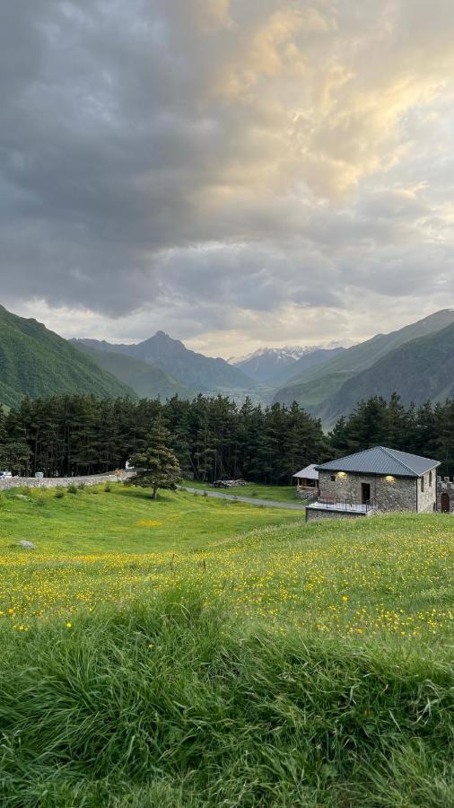 Aura Cottages Kazbegi Eksteriør bilde