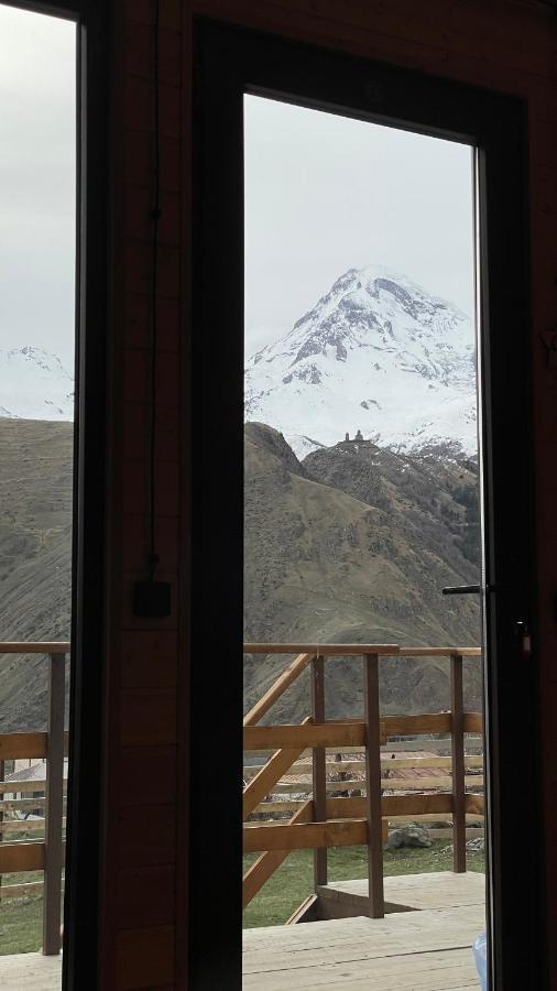 Aura Cottages Kazbegi Eksteriør bilde