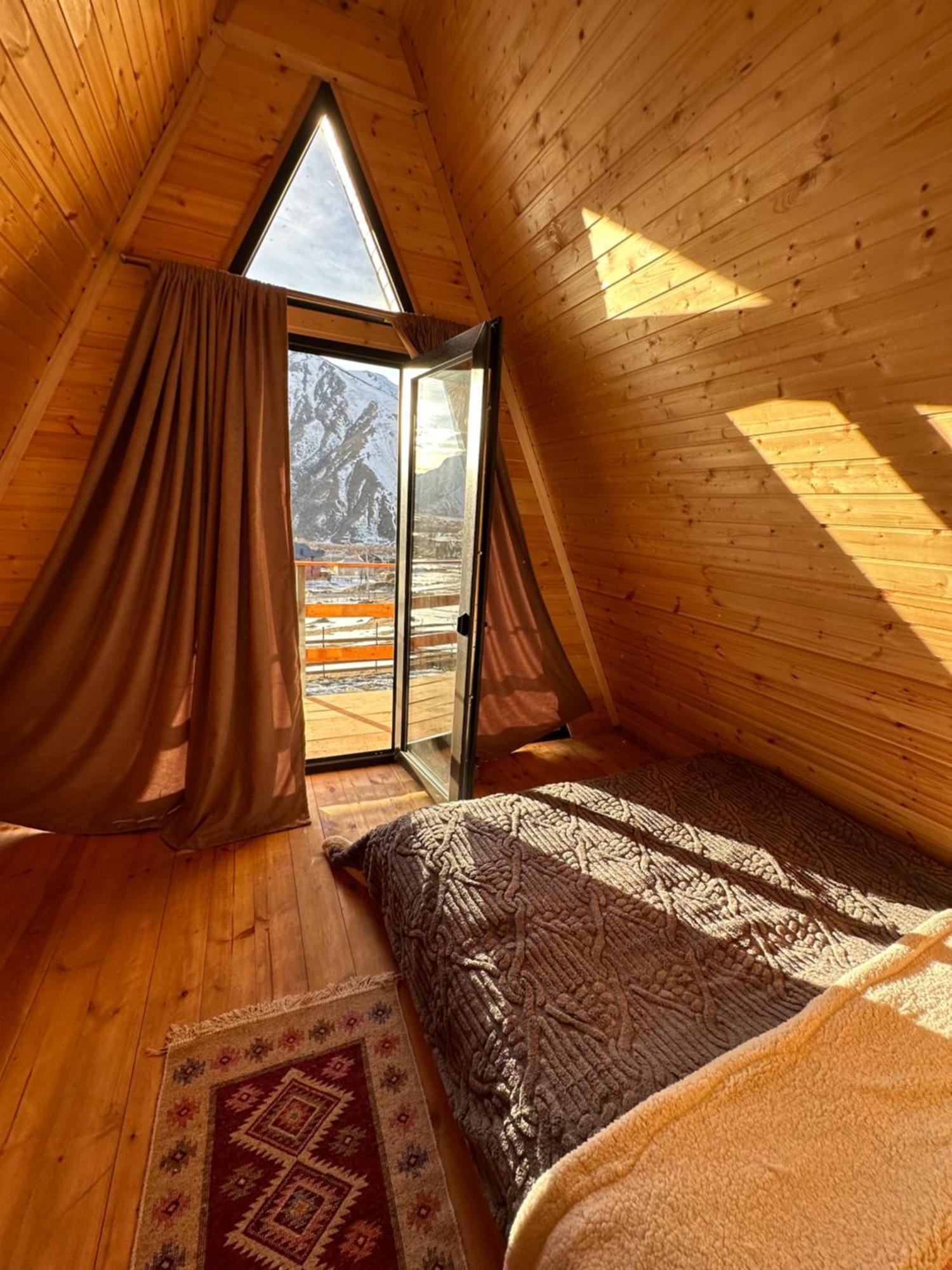 Aura Cottages Kazbegi Eksteriør bilde