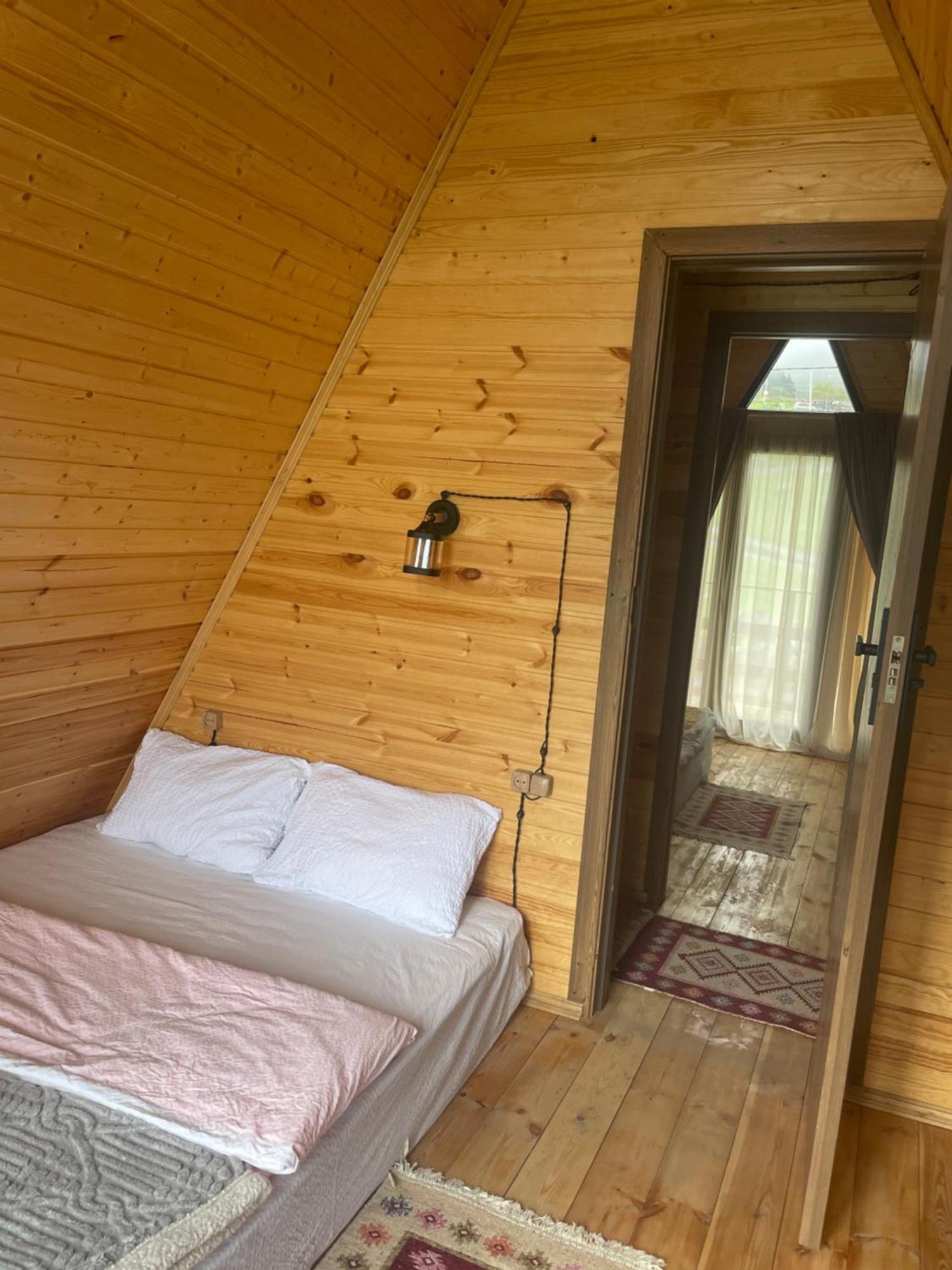 Aura Cottages Kazbegi Eksteriør bilde