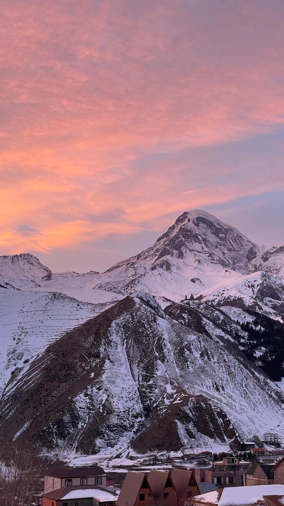 Aura Cottages Kazbegi Eksteriør bilde